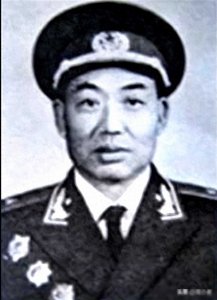 空军第6军原政委——李勃