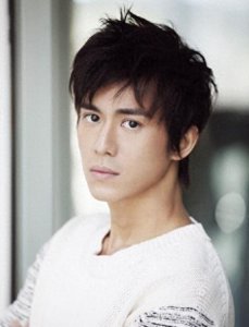 娱乐圈无人敢惹的男星,陈楚河迷幻眼神显型男气质