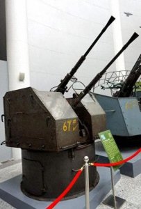 火炮:(十八)舰炮