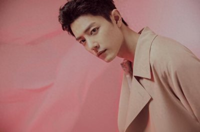 肖战恋情解析,经纪人真的是他的另一半?