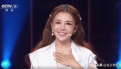 央视《星光大道》年度总决赛反响平平,收视率下滑明显第一段