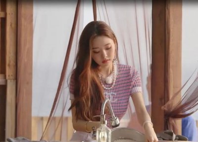 网红宋智雅因穿假货下架所有视频 素颜状态反差大