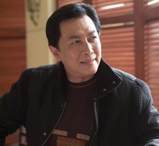 唐国强女儿唐莉:母亲悲惨离世后,她的“报复”让父亲有苦难言