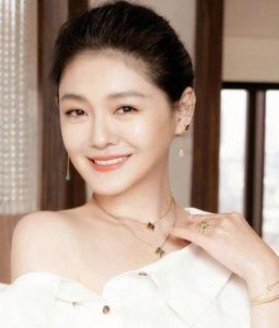 大S:44岁成就辉煌,背后付出非一般人所能想象