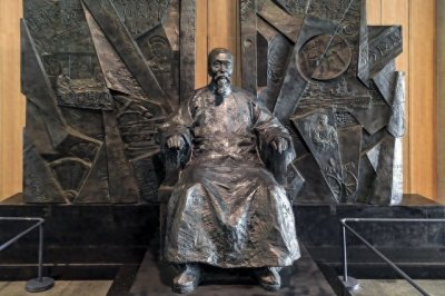 翁同龢为啥总是为难李鸿章?除了政见不同,主要是有笔账没算清楚