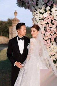 孙耀威妻子美貌揭秘:低调婚姻背后的金屋藏娇