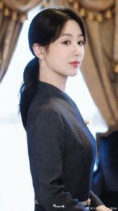 杨紫:从童星到当红女演员的华丽蜕变