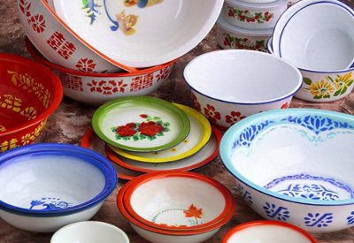 曾经家家户户都用得“搪瓷”,究竟是啥?为何现在很少见了?