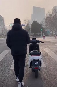 最牛的5G平衡电动车,能语音互动,能无人驾驶,能陪你散步!