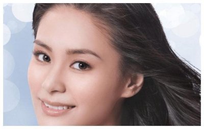 优秀演员钟欣桐,虽然事业特别成功,可是生活却让人们心疼