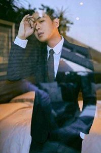 张若昀:身世显赫却不忘努力前行