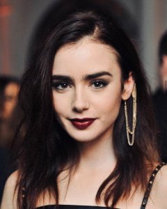 环球美女:莉莉·柯林斯(Lily Collins)